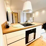 Апартаменты New Studio, Patio, Steps From La Croisette *