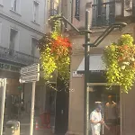 New Studio, Patio, Steps From La Croisette *