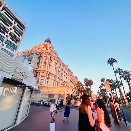 Апартаменты New Studio, Patio, Steps From La Croisette *