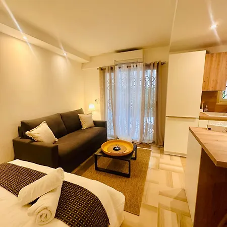 アパート New Studio, Patio, Steps From La Croisette *