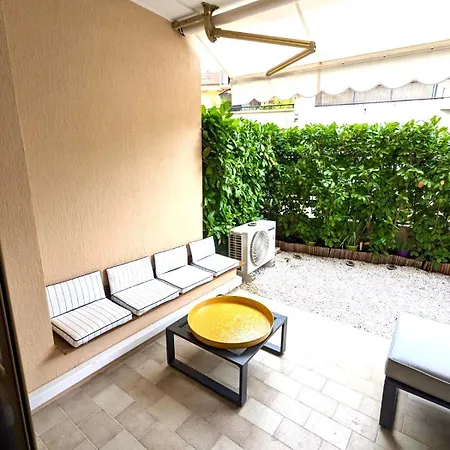 New Studio, Patio, Steps From La Croisette شقة كان