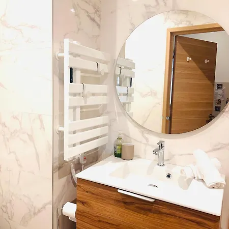 Апартаменты New Studio, Patio, Steps From La Croisette Канны