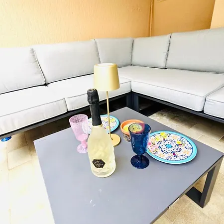 New Studio, Patio, Steps From La Croisette Appartement Cannes
