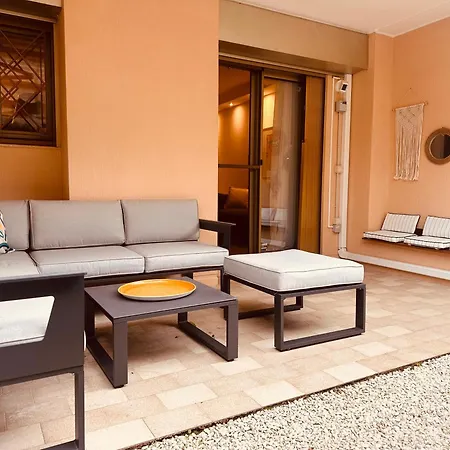 Appartement New Studio, Patio, Steps From La Croisette *