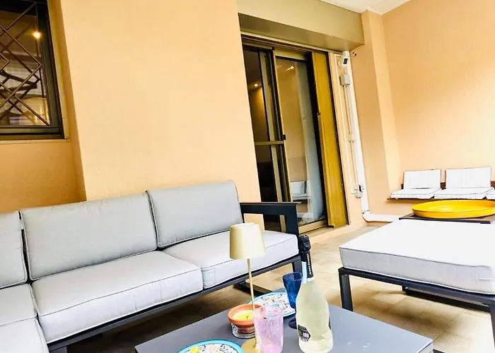 New Studio, Patio, Steps From La Croisette * קאן