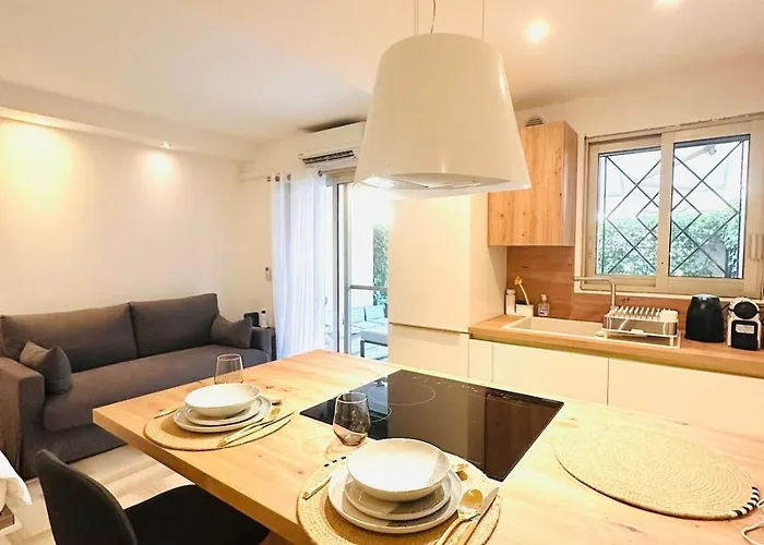 New Studio, Patio, Steps From La Croisette * קאן