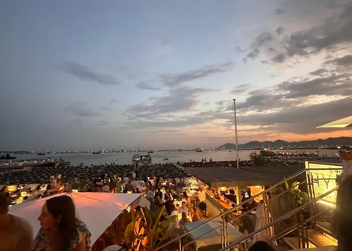 דירה New Studio, Patio, Steps From La Croisette